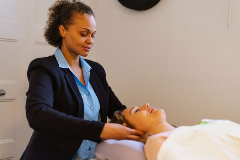 Soin thérapeutique massage holistique polarité jennifer bellerose 1