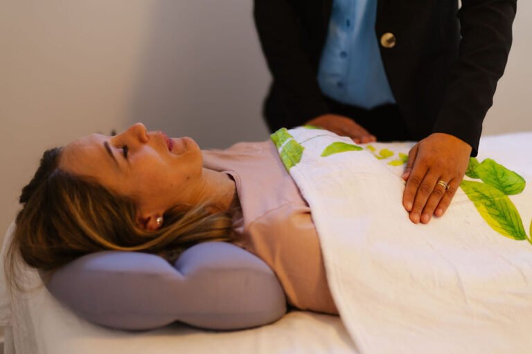 Soin thérapeutique massage holistique polarité jennifer bellerose 6